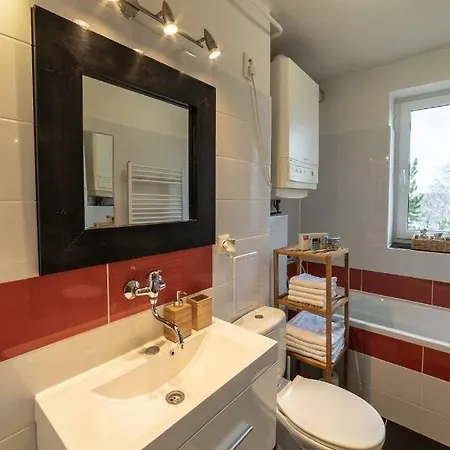 Luna Apartman *